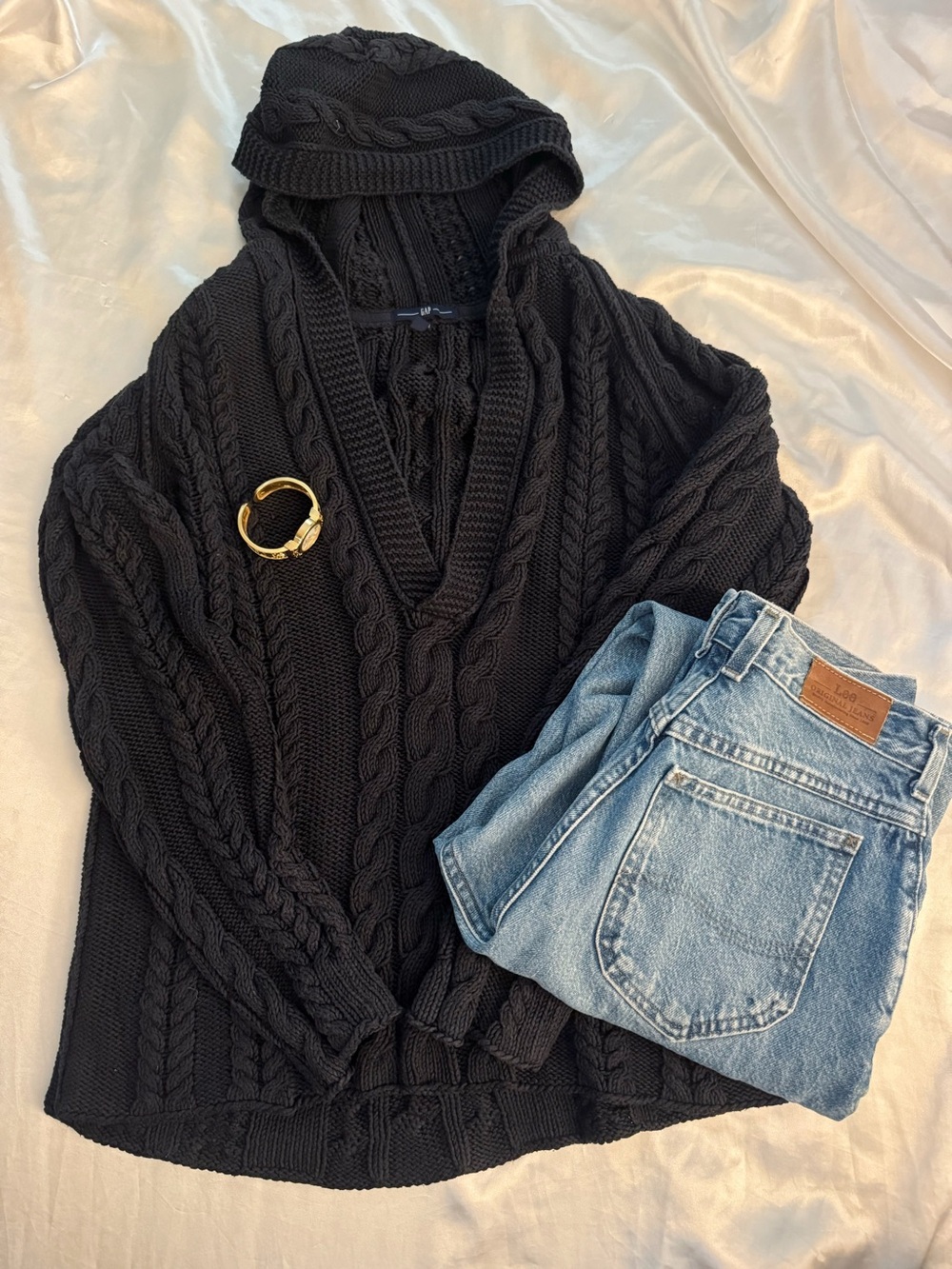 GAP navy blue Cable-Knit V-Neck Hooded Sweater